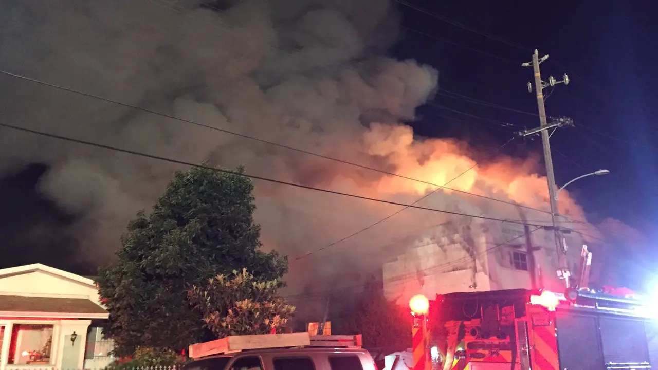 Kebakaran Saat Pesta Dansa, Puluhan Orang Dikhawatirkan Tewas