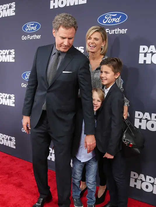 Will Ferrell menjelaskan di pesta ala Swedia-nya ini akan terdapat 30 anak kecil di mana ia harus memberikan hadiah ke masing-masing anak tersebut. Di pestanya nanti juga akan terdapat Sinterklas. (AFP/Bintang.com) Sumber: usmagazine.com