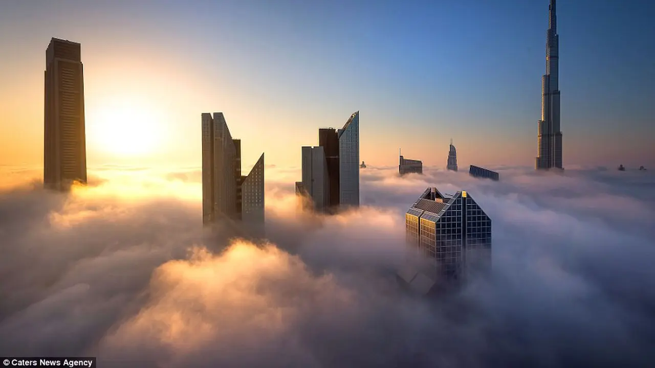 Melihat Indahnya Pemandangan dari Gedung Paling Tinggi di Dubai