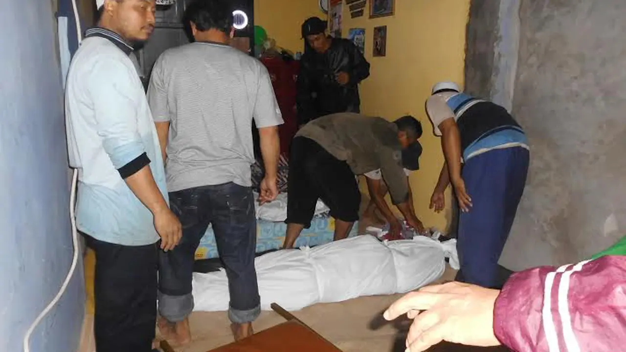 Akibat Banjir, Ibu Rumah Tangga di Bekasi Tewas Tersengat Listrik