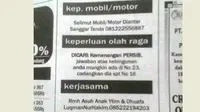 Iklan baris di surat kabar terbesar di Bandung dari salah satu bobotoh yang isinya menyindir pelatih Persib Bandung, Dejan Antonic. (Bola.com/Erwin Snaz)