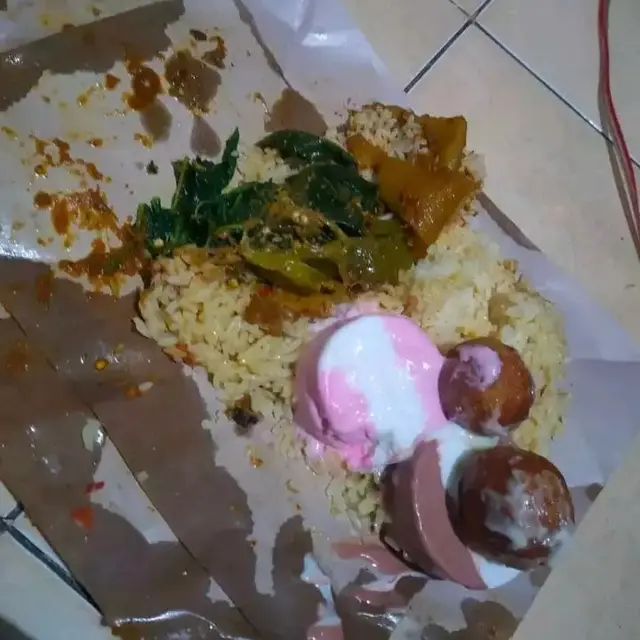 6 Potret Makanan Pendamping Bakso Ini Nyeleneh, Bikin Ragu untuk Disantap