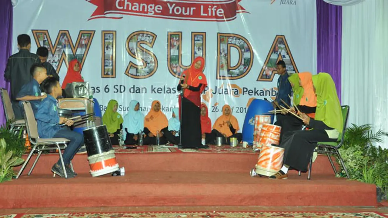 SD dan SMP Juara Gelar Wisuda `Change Your Life`