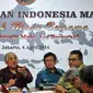 Din Syamsuddin (kedua kiri) saat konferensi pers deklarasi Dewan Nasional Pergerakan Indonesia Maju (PIM) di Jakarta, Senin (4/4/2016). Dewan Nasional PIM menggalang potensi kemajemukan untuk ikut memajukan kehidupan bangsa. (Liputan6.com/Johan Tallo)