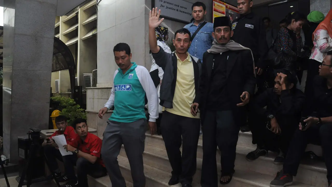[FOTO] Puluhan Korban Laporkan UGB ke Mabes Polri