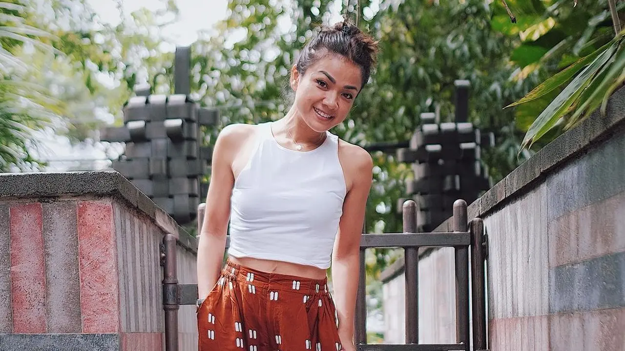 [Fimela] Nirina Zubir