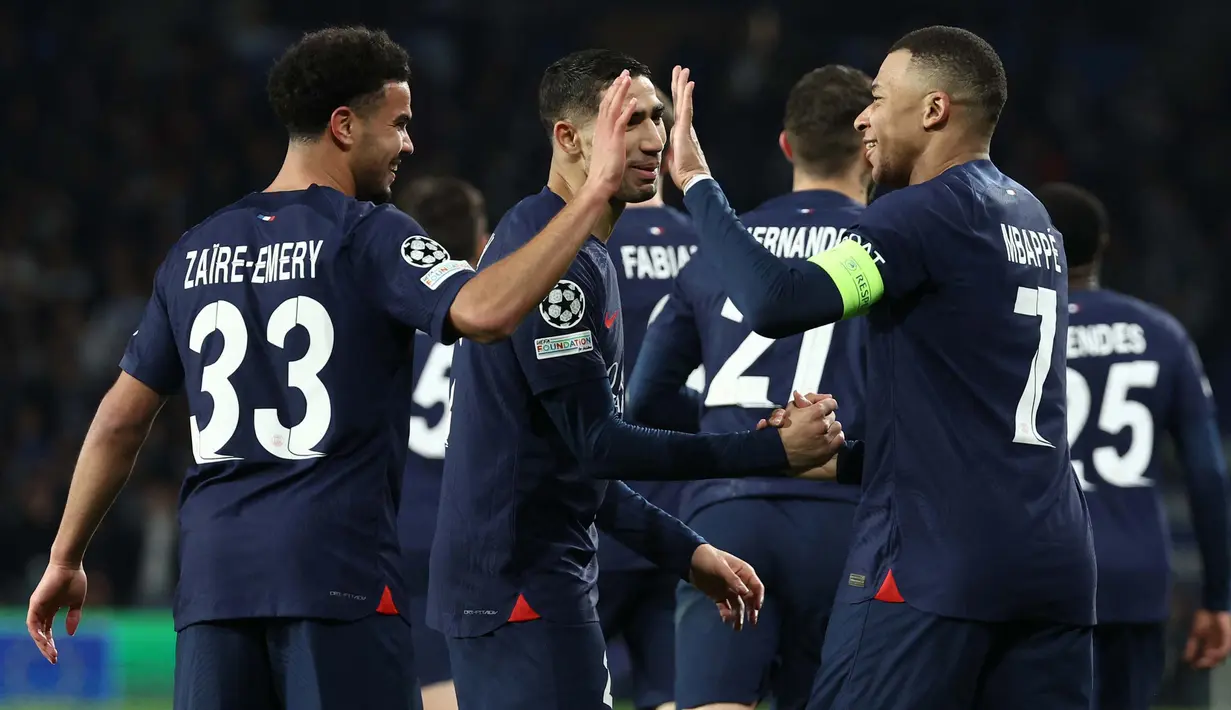 Unggul agregat 4-1 atas Real Sociedad memastikan PSG lolos ke babak perempat final Liga Champions 2023/2024. (FRANCK FIFE/AFP)