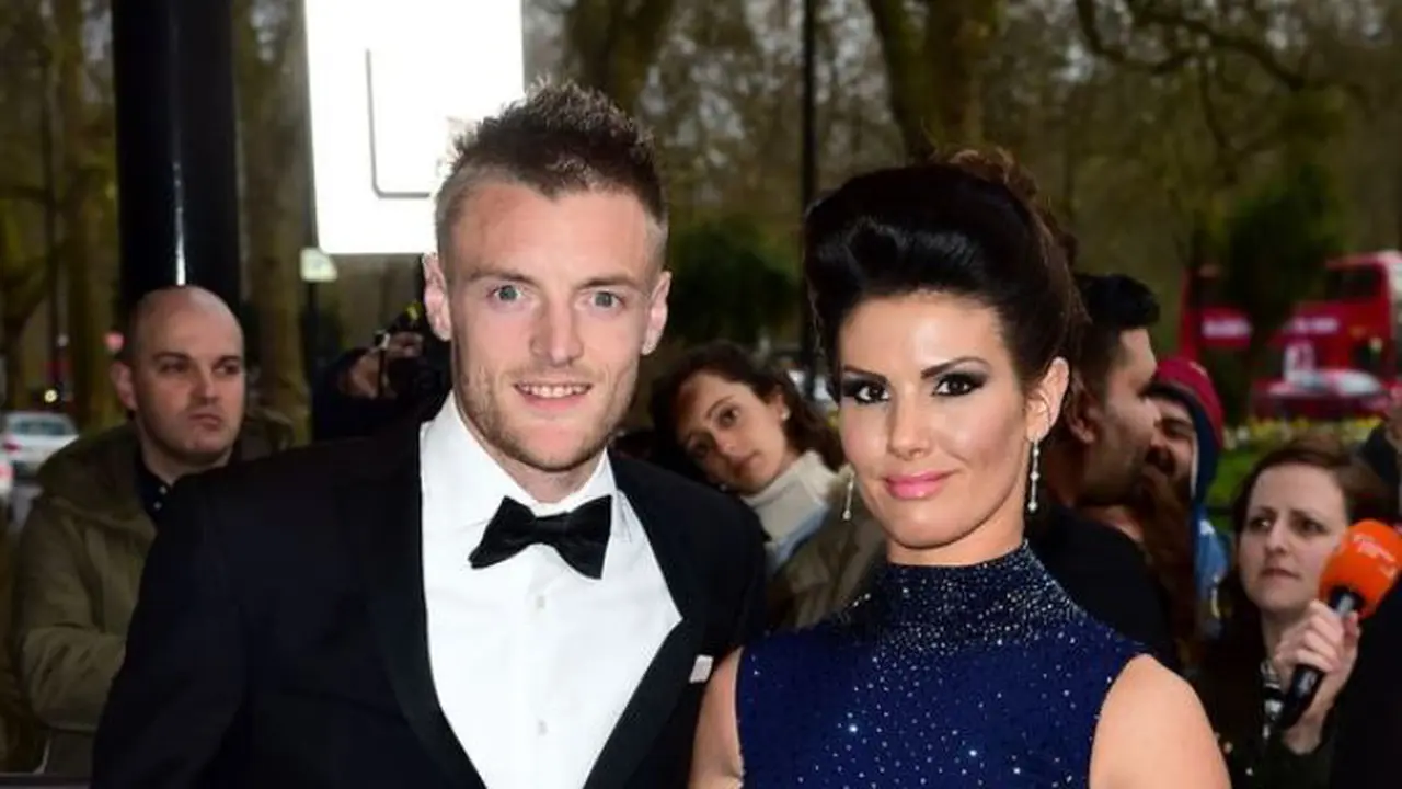 Jamie Vardy dan Rebeca (The Sun)