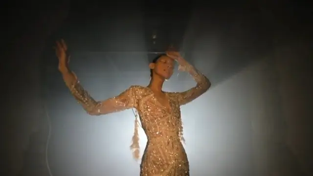 Mengintip Karya Rinaldy Yunardi - Tex Saverio di Gala Show Nusantara Fashion Festival 2020