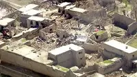 Pandangan udara dari beberapa kehancuran yang disebabkan oleh gempa di kota Nahrin di pegunungan Hindu Kush di Afghanistan. (AP)