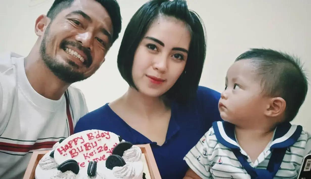 Arfita Dwi Putri dan Yama Carlos