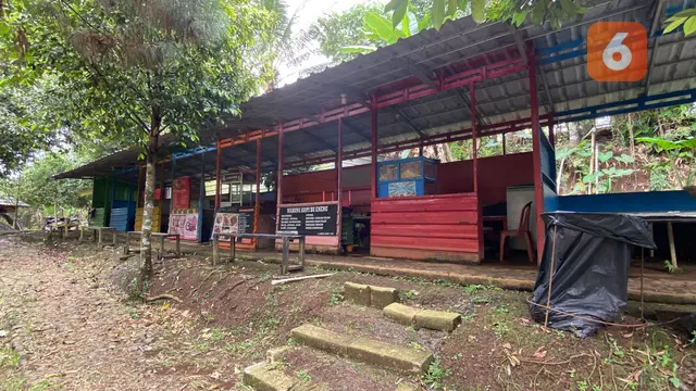 Tenan pedagang di Aku Cantik Villa, wisata di Kota Sukabumi yang kini bak mati suri karena sepi pengunjung (Liputan6.com/Fira Syahrin).