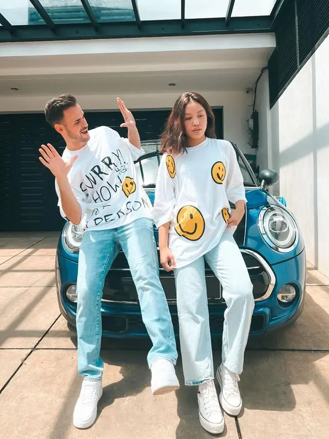 Tak Hanya Unfollow Nikita Mirzani, Lolly Juga Ganti Nama Instagram-nya dengan Nama Belakang Antonio Dedola. (instagram.com/toni.dedola)
