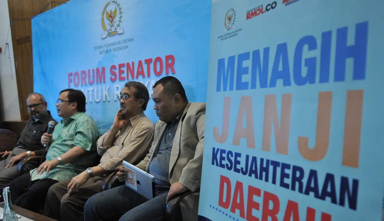 Suasana diskusi ekonomi politik di Jakarta, Minggu (24/5/2015). Diskusi tersebut mengangkat tema Menagih Janji Kesejahteraan Daerah. (Liputan6.com/Herman Zakharia)