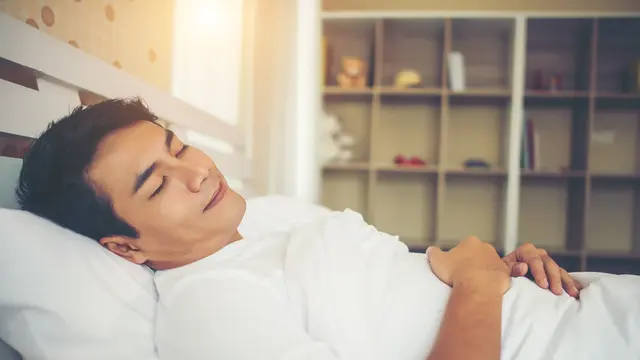 Ilustrasi laki-laki tidur, bermimpi