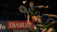 Lee Yong-dae/Yoo Yeon-seong mengalahkan Kim Astrup/Anders Skaarup Rasmussen pada semifinal Indonesia Open 2016.