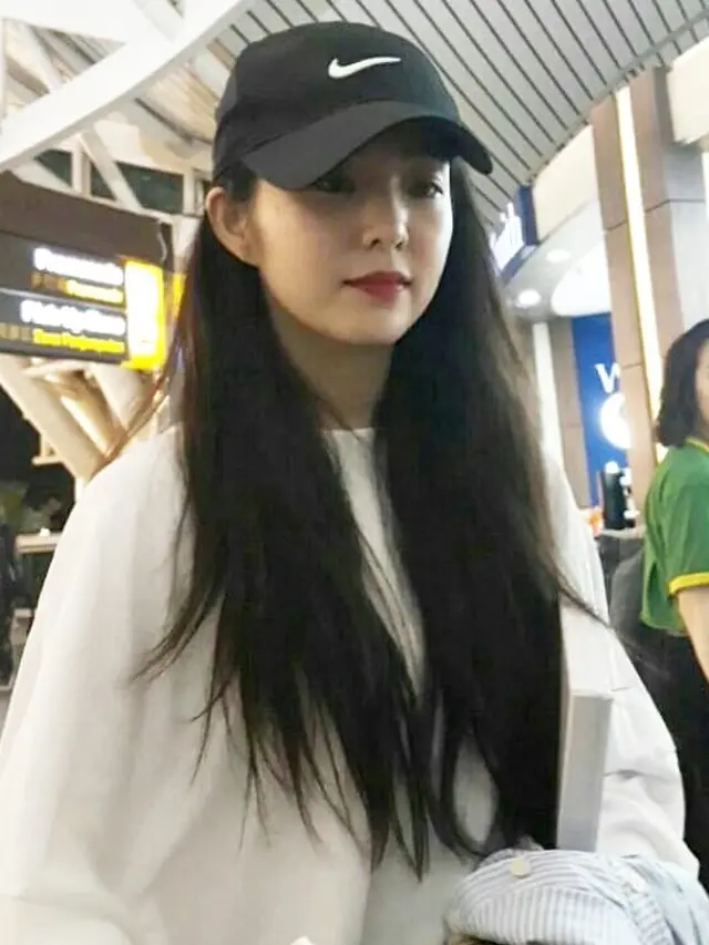 Irene Red Velvet