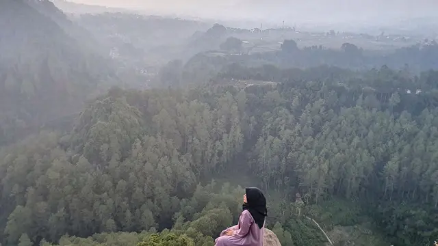 6 Destinasi Wisata Tebing di Indonesia yang Memukau