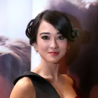 Saat di Plaza Senayan, Jakarta Pusat, Senin (22/2/2016), Natasha Ratulangi mengatakan perbedaannya bermain film layar lebar dan televisi. Dalam film, ia harus berakting se-natural mungkin. Berbeda dengan FTV yang harus lebay. (Galih W. Satria/Bintang.com)