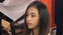 Arumi juga mengunggah video singkat putrinya untuk mengucapkan selamat ulang tahun. Dalam video tersebut, Keisha sedang ditata rambutnya oleh hair styling. [@arumibachsin_94]