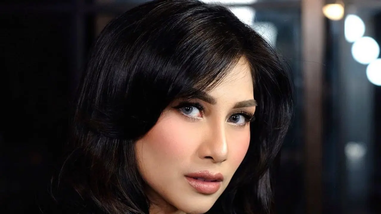 Nisya Ahmad suka striptis dan sex toys (YouTube/Orami Entertainment)
