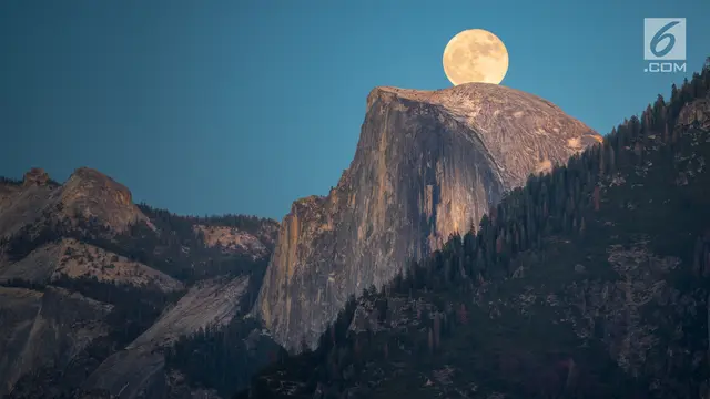 Gerhana Bulan atau Supermoon