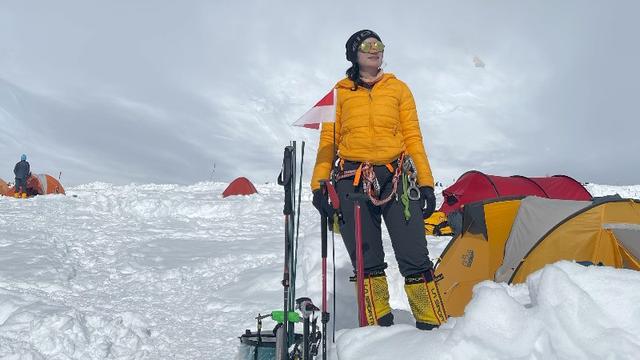 Misi Pemberdayaan Perempuan dalam Ekspedisi Mendaki 7 Puncak Tertinggi dengan Putri Handayani