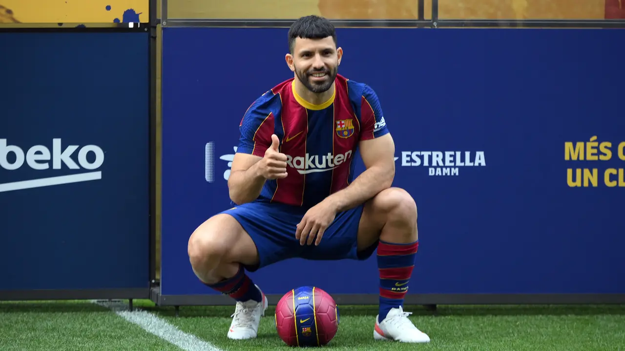 FOTO: RESMI! Sergion Aguero Merapat ke Blaugrana