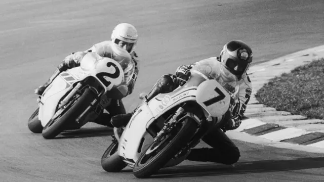 Kenny Roberts vs Barry Sheene