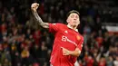 Bek mungil yang ditebus Manchester United dari Ajax ini sukses membayar keraguan publik dengan kualitasnya yang jempolan. Lisandro Martinez merupakan pilihan utama dan selalu dimainkan Ten Hag untuk mengawal lini pertahanan Setan Merah. (AFP/Oli Scarff)