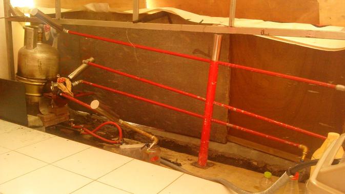 Destilator atau alat pengubah sampah plastik menjadi BBM di SMK Negeri 2 Bawang, Banjarnegara. (Foto: Liputan6.com/Widarto/Muhamad Ridlo)