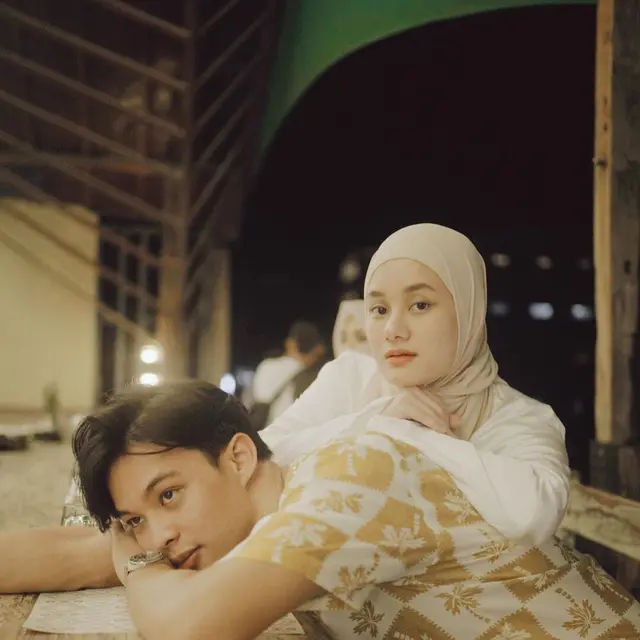 6 Potret Liburan Dinda Hauw dan Rey Mbayang di Labuan Bajo, Bak Honeymoon Kedua