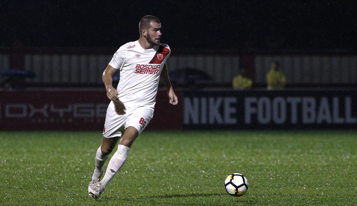 Sampai saat ini, Pluim sudah tampil sebanyak 119 partai di ajang resmi bersama PSM Makassar. (Bola.com/Yoppy Renato)