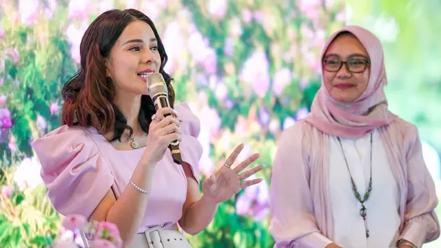 Harum English Rose Ada Pada Deterjen Liquid dari So Klin Jadi Andalan Astrid Tiar. dok. So Klin