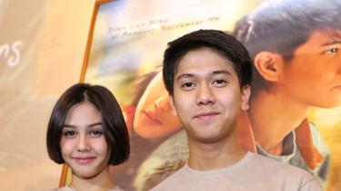 Deg Degan Vanesha Prescilla Tutup Mata Saat Nonton Trailer Dilan 1991 News Entertainment Fimela Com