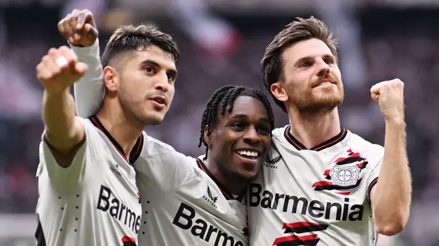 Foto: Sangarnya Bayer Leverkusen saat Pesta Gol ke Gawang Eintracht Frankfurt, Rekor Tak Terkalahkan Berlanjut