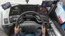 Bus listrik ini memiliki jenis high deck yang diklaim lebih ramah lingkungan jika dibandingkan bus konvensional. (Liputan6.com/Herman Zakharia)