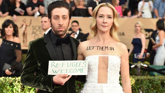 20170129-Selebriti Dunia Protes Kebijakan Imigrasi Trump di SAG Awards-Los Angeles