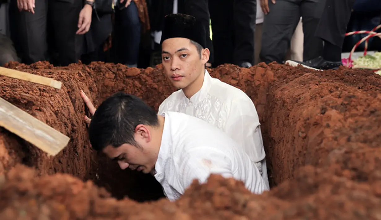 Adara Taista -menantu Hatta Rajasa