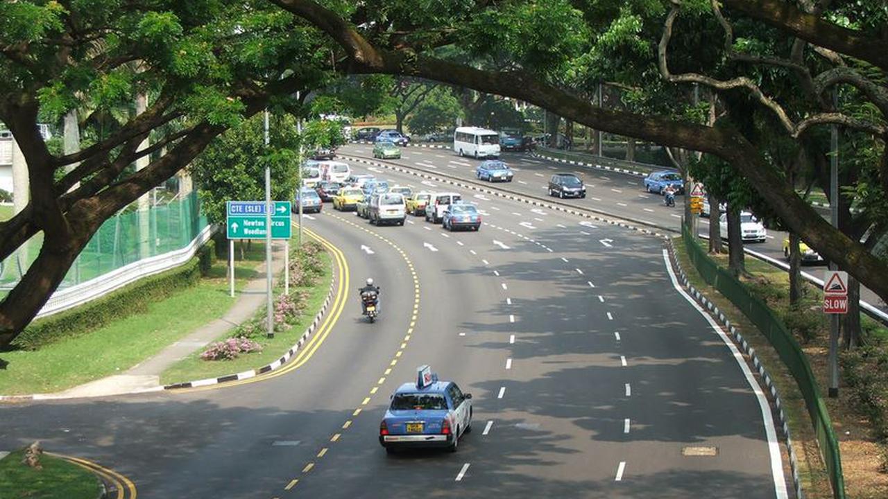 Pelaku Usaha Sepeda Motor Singapura Juga Alami Kendala Standar Em