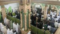 Salat Idulfitri di Masjid Raya Maninjau, Agam. (antara)