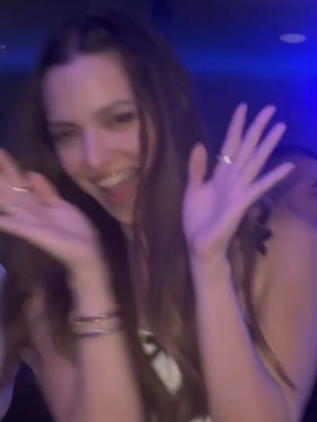 Pesta Ulang Tahun Wulan Guritno Dihadiri Para Sahabat.  [@ingedino]