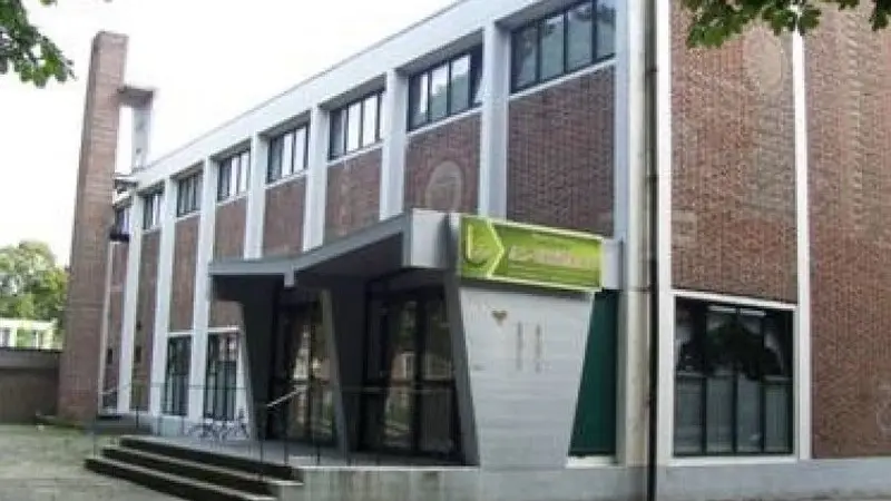 Masjid dan pusat komunitas muslim di Belanda. (Foto: bpkh.go.id)