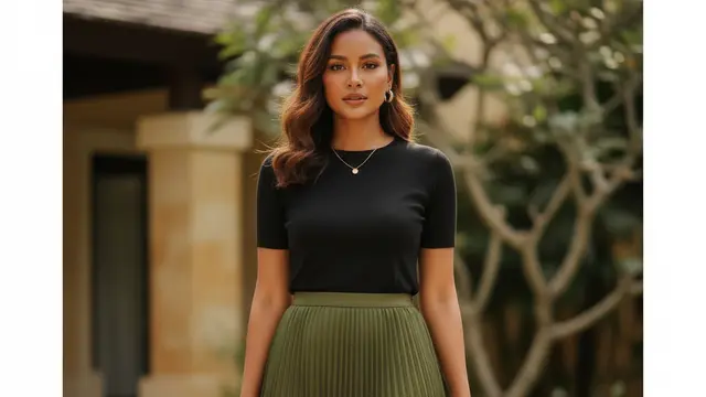 Rok Plisket Warna Hijau Zaitun/Emerald untuk Kulit Sawo Matang