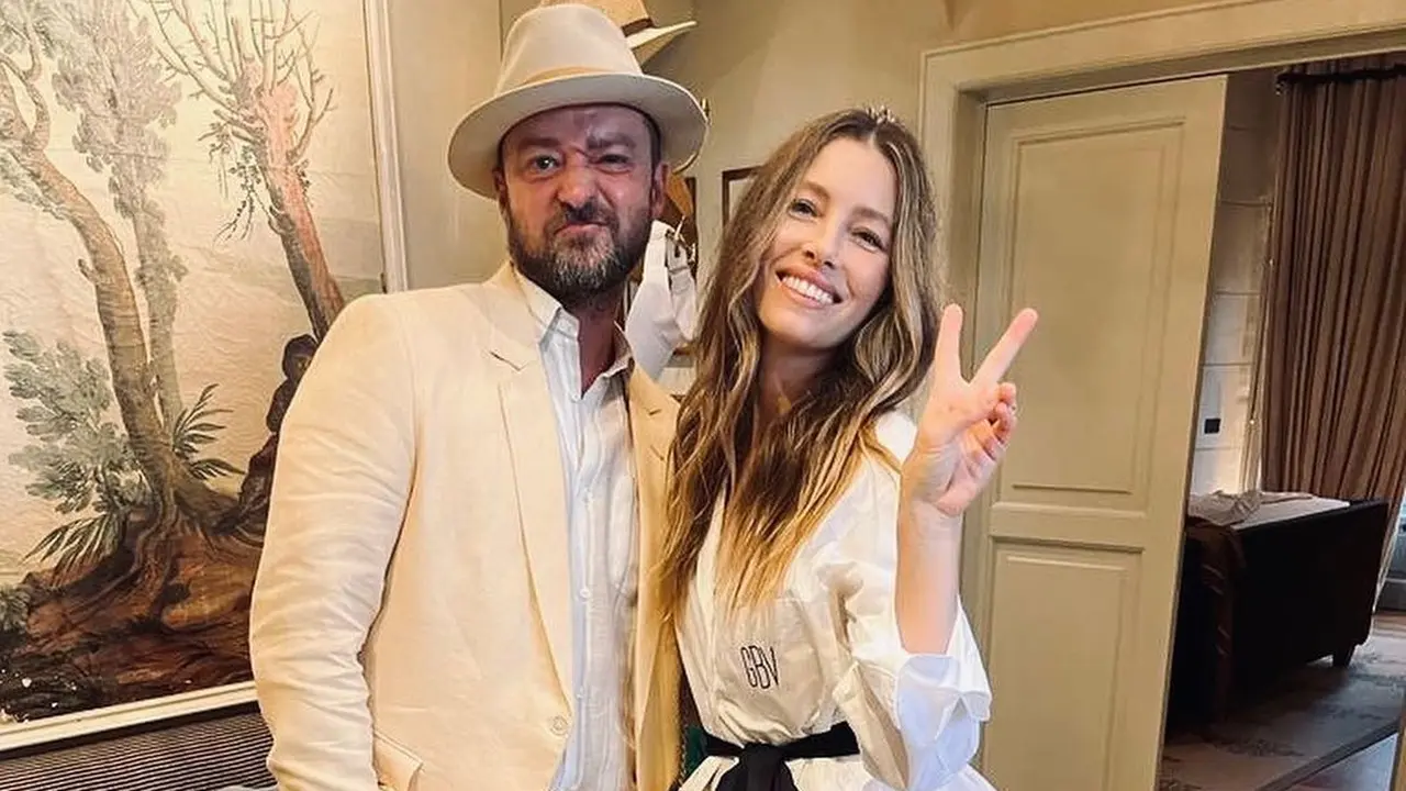 Gaya Jessica Biel Saat Pembaruan Sumpah Nikah dengan Justin Timberlake