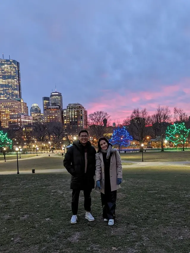 Prilly Latuconsiana dan Imam Usman dikabarkan berpacaran