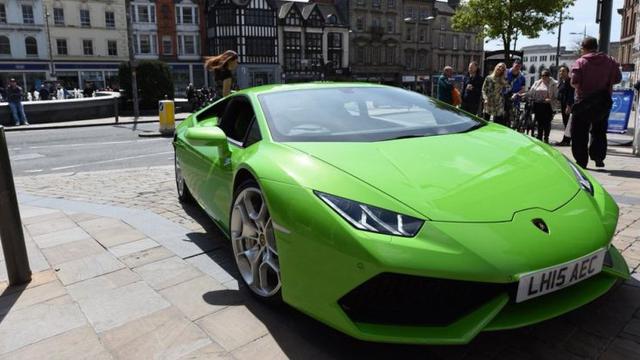 Inggris Jadi Negara Pertama Yang Pakai Taksi Lamborghini Otomotif Liputan6 Com