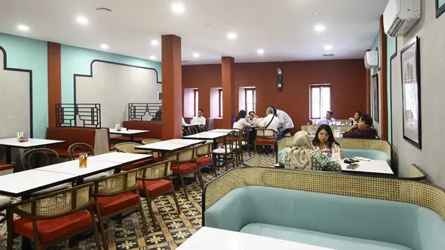 Mencicipi Makanan Khas Kalimantan dengan Konsep Peranakan di Jakarta Pusat