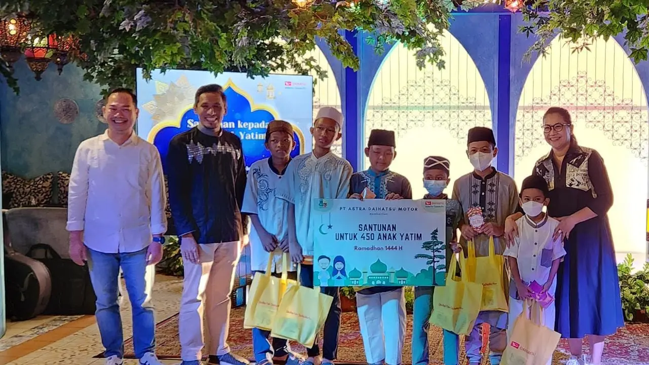 PT Astra Daihatsu Motor (ADM) berbagi rezeki kepada masyarakat yang membutuhkan