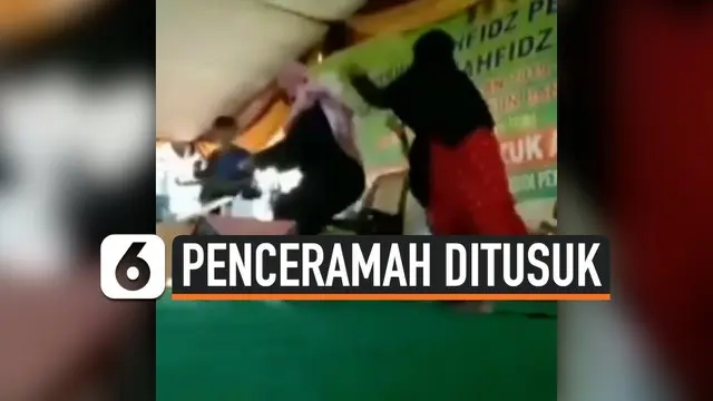Penceramah Syekh Ali Jaber mengalami luka di tangan kanannya setelah ditusuk orang tak dikenal. Peristiwa ini terjadi di Bandar Lampung hari Minggu (13/9) saat Syekh Ali Jaber berceramah.
